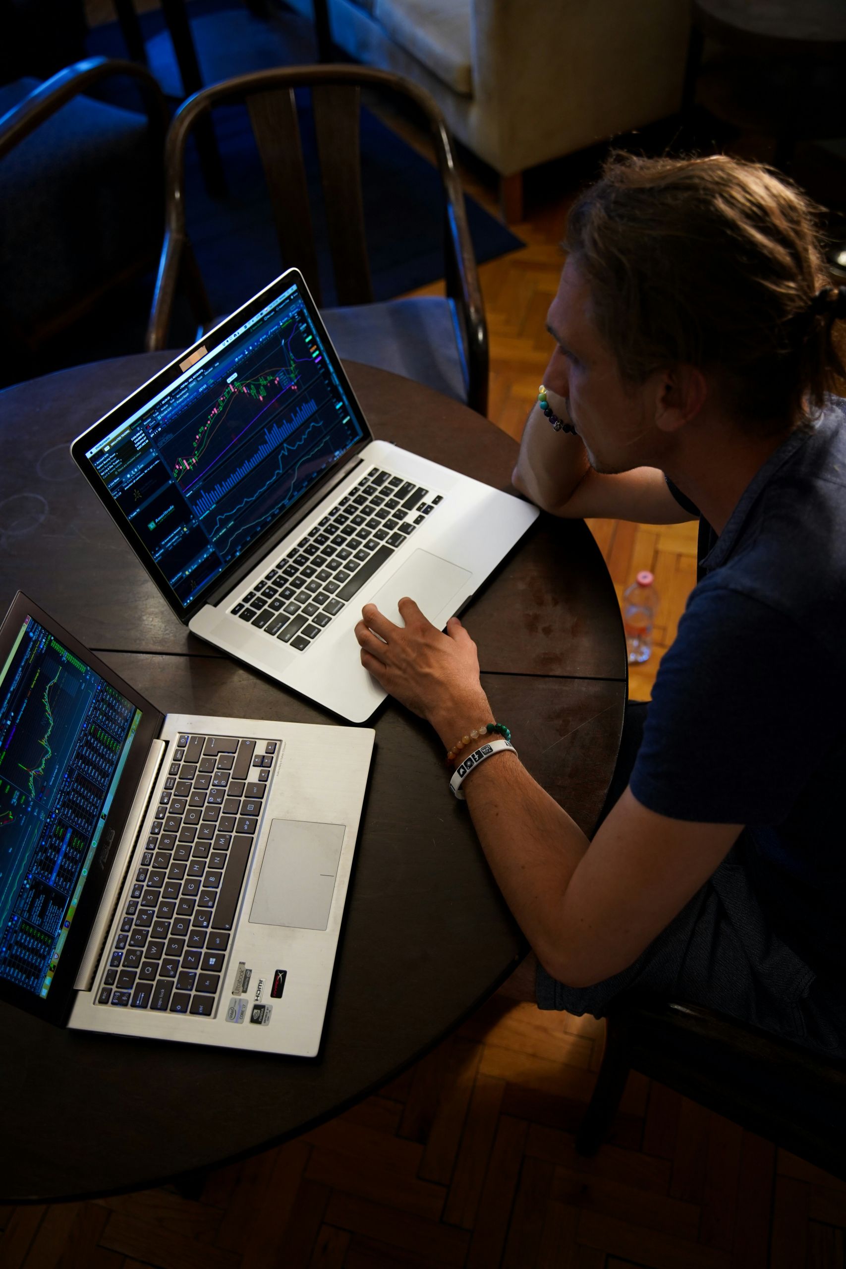 adam-nowakowski-D4LDw5eXhgg-unsplash - KSDT • Accountants & Advisors