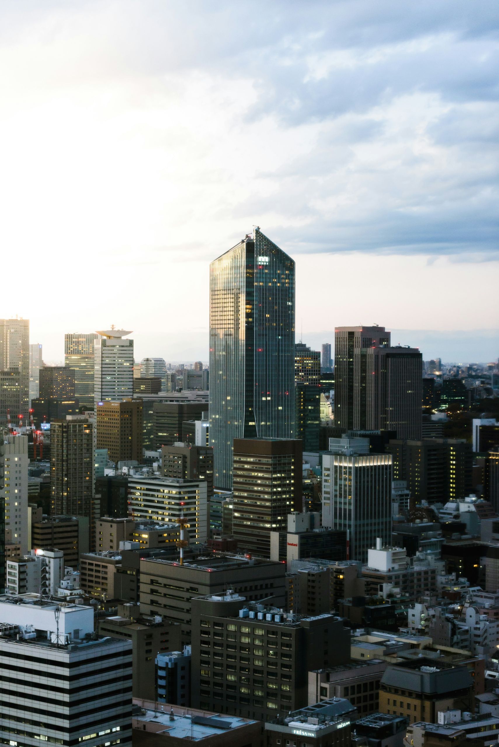 ryoji-iwata-tJxHSzRhgJY-unsplash - KSDT • Accountants & Advisors